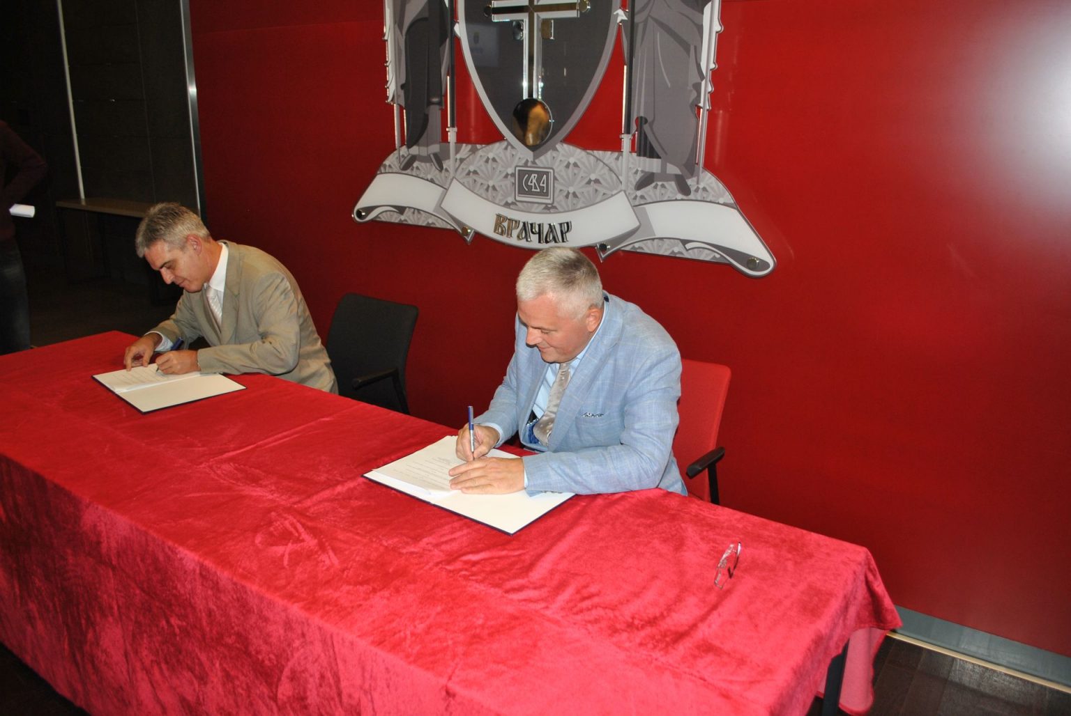 Потписан протокол о сарадњи општине Врачар и Друштва за улепшавање Врачара Potpisivanje sporazuma