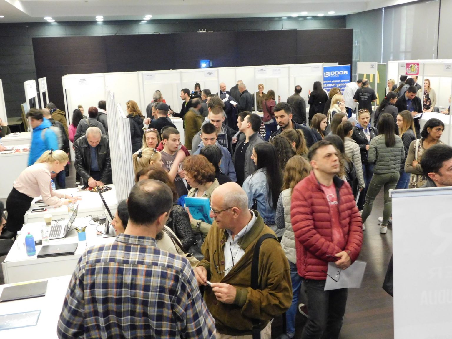 Сајам запошљавања на Врачару  –  понуда за 670  радних места Sajam zaposljavanja