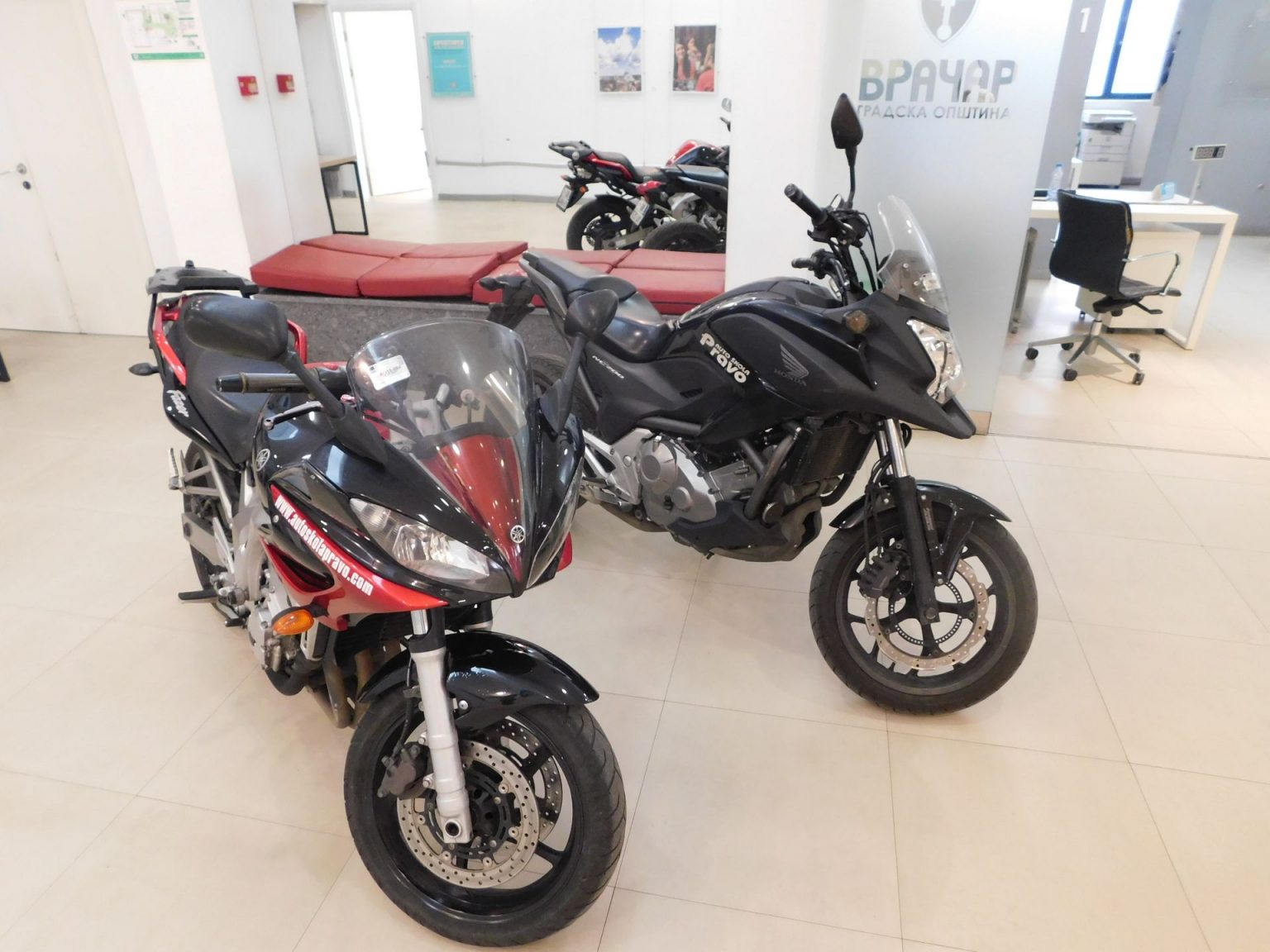 ПРЕДАВАЊЕ  ЗА  СРЕДЊОШКОЛЦЕ „ БЕЗБЕДНОСТ МОТОЦИКЛИСТА“ Bezbednost u saobracaju