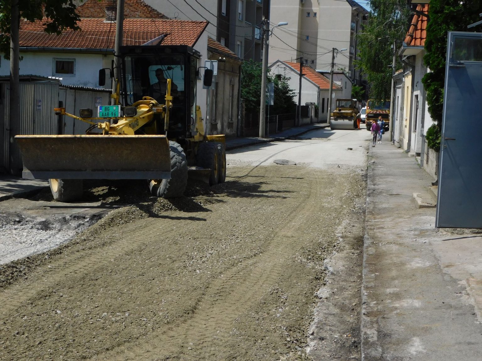 ОПШТИНА ЈЕ УВЕК НА УСЛУЗИ ГРАЂАНИМА Asfaltiranje
