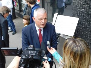 Spomen ploca Cica Perovic