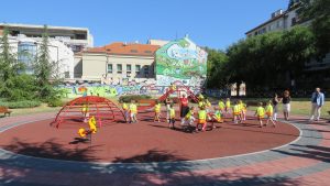 Miticeva rupa-decije igraliste