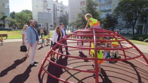 Miticeva rupa-decije igraliste