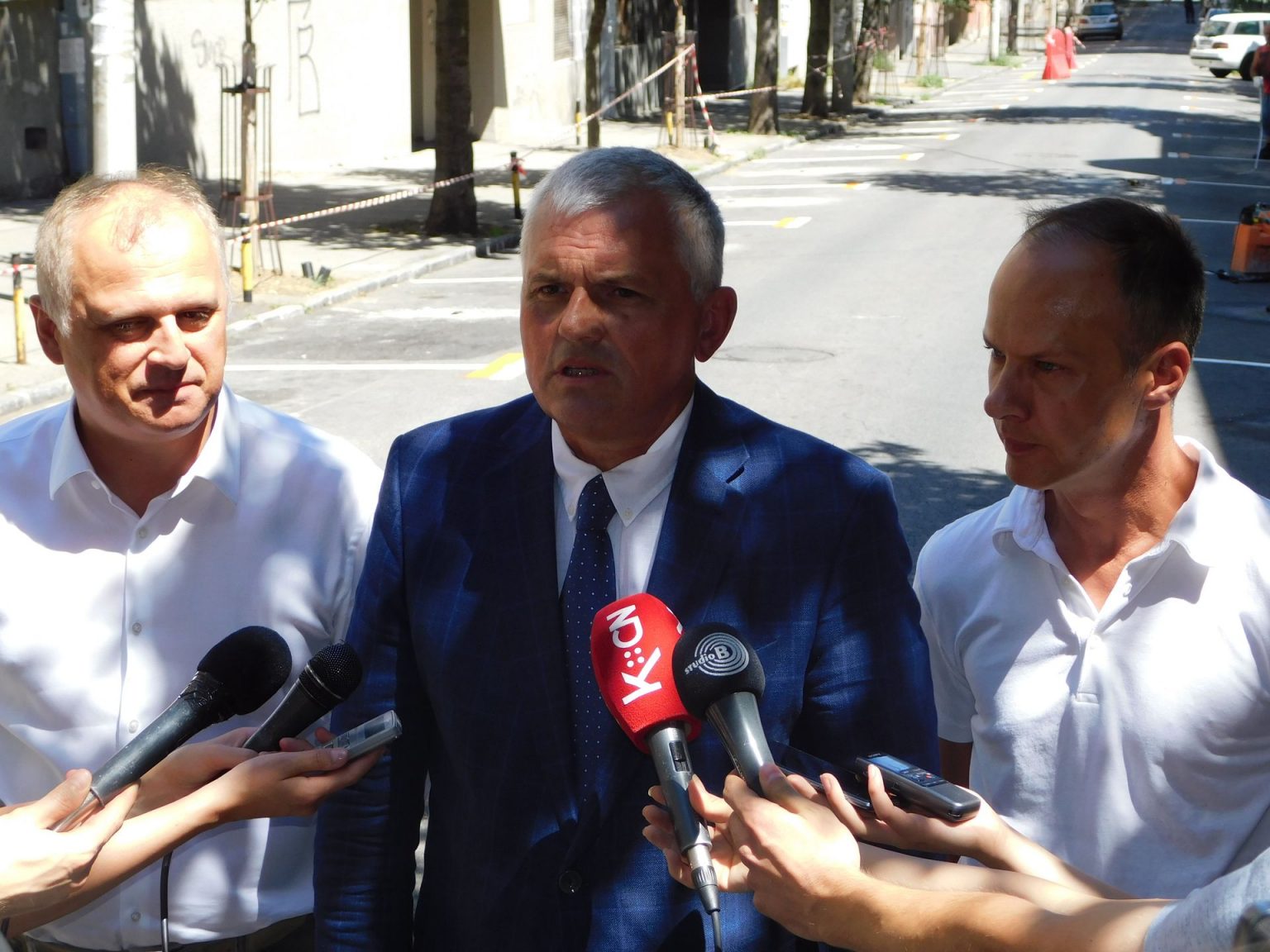 ДРУГА ФАЗА ПОСТАВЉАЊА СЕНЗОРА ЗА ПРОНАЛАЖЕЊЕ ПАРКИНГ МЕСТА НА ВРАЧАРУ