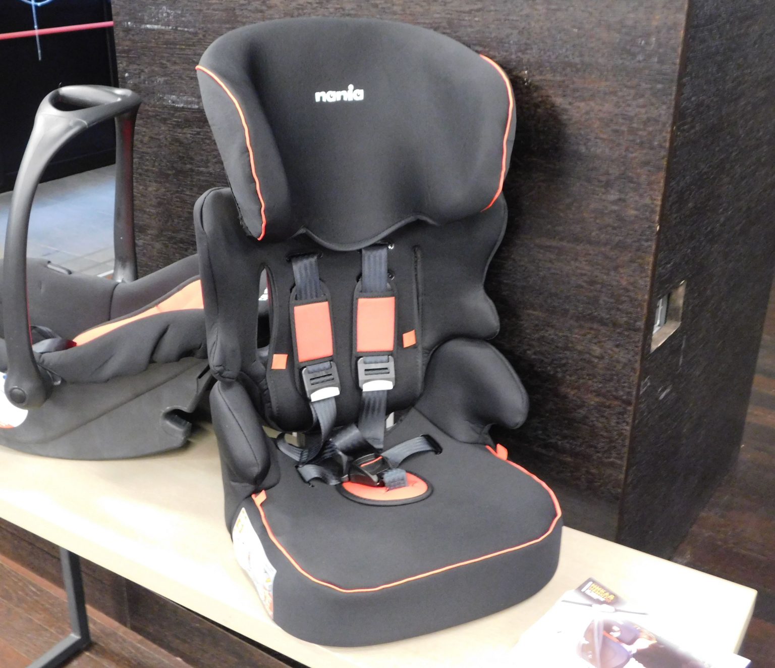 ПОКЛОЊЕНО ЈОШ  ЧЕТРДЕСЕТ АУТО-СЕДИШТА НАЈМЛАЂИМ ВРАЧАРЦИМА Auto-sedista