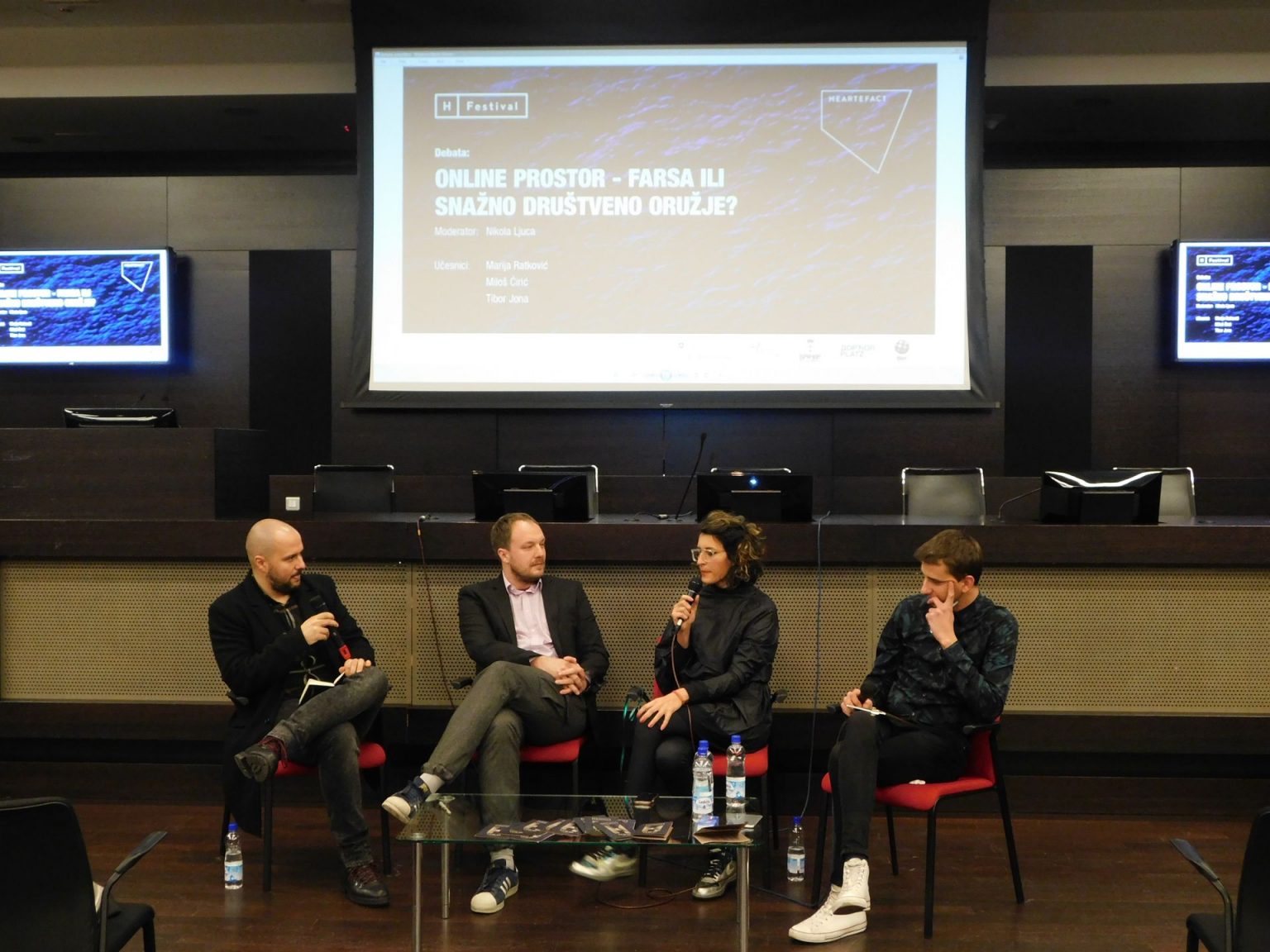 DEBATA: ONLINE PROSTOR – FARSA ILI SNAŽNO DRUŠTVENO ORUŽJE?