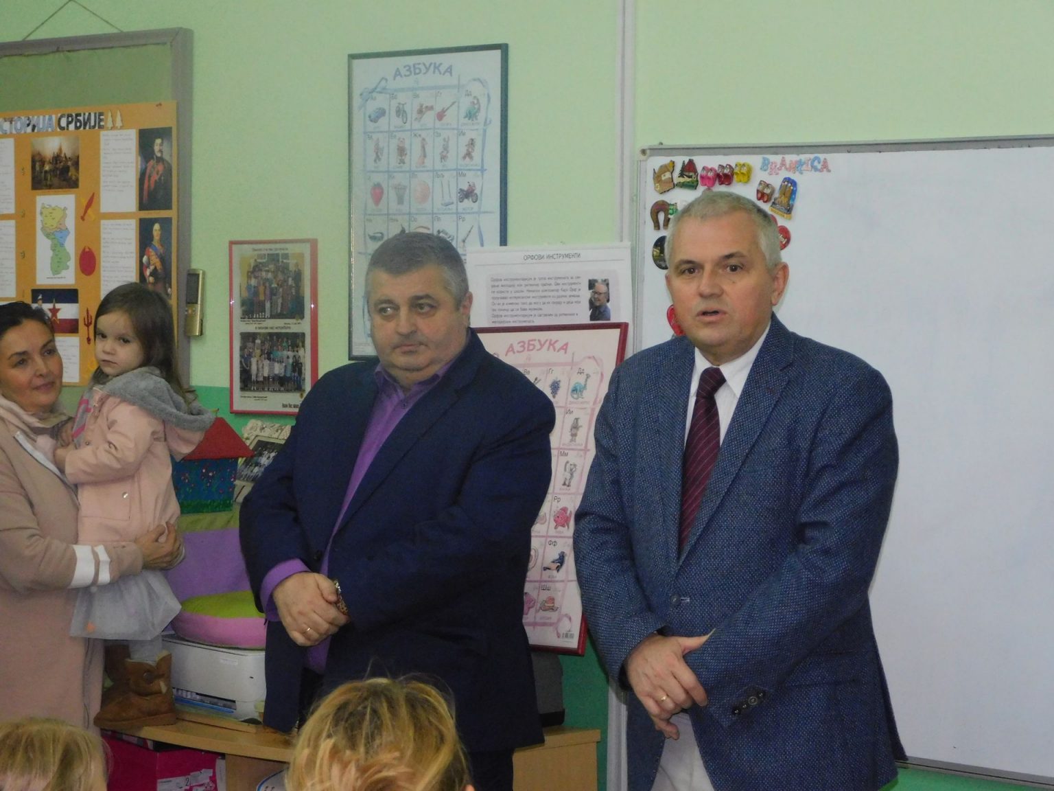 РАЧУНАРИ ЗА СВЕ УЧЕНИКЕ ТРЕЋЕГ РАЗРЕДА ВРАЧАРСКИХ ОСНОВНИХ ШКОЛА Vracunari na dar