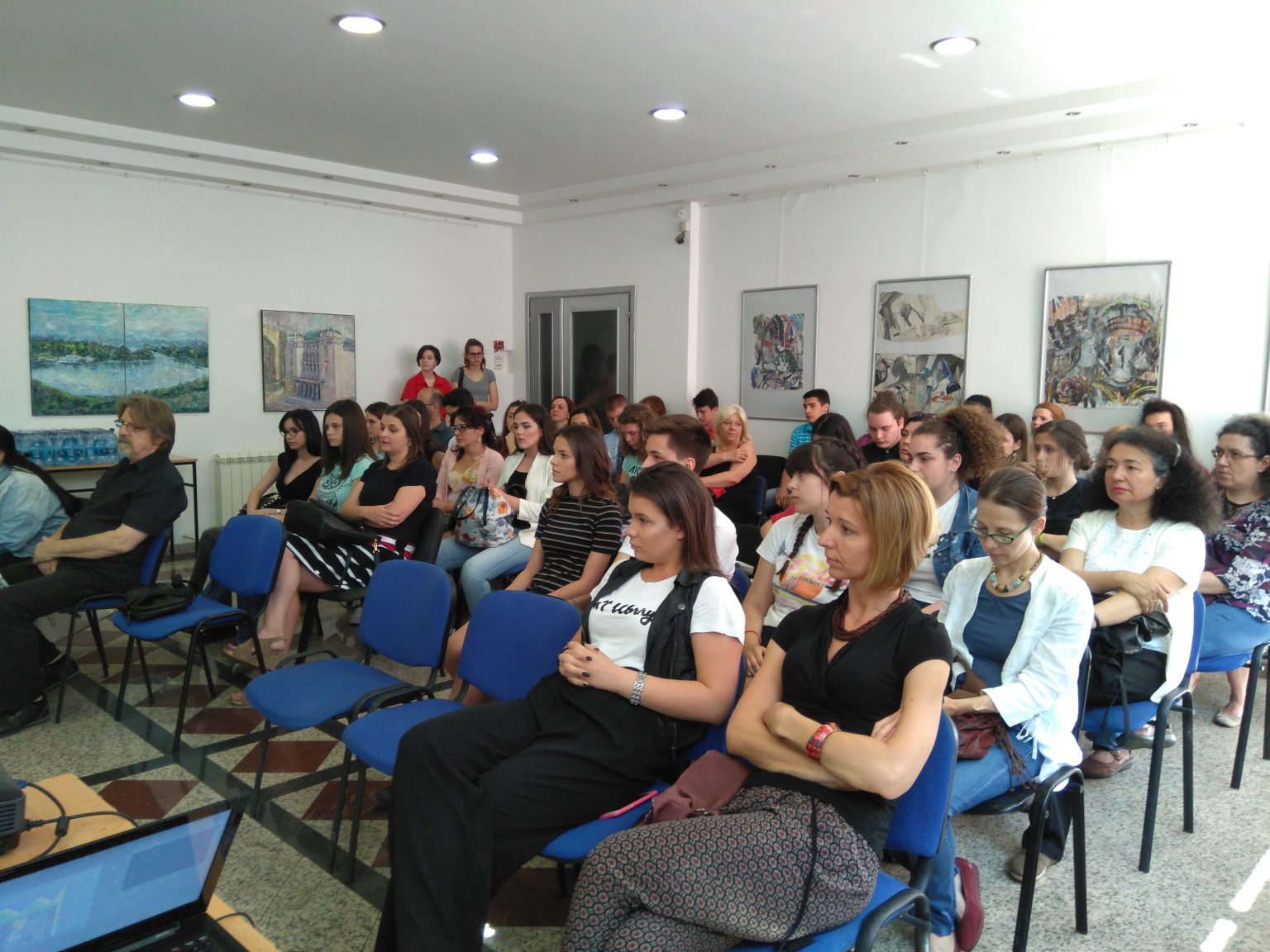 КВАЛИФИКАЦИОНО ТАКМИЧЕЊЕ У РЕЦИТОВАЊУ У ЧАСТ ГЛУМЦА ПЕТРА КРАЉА