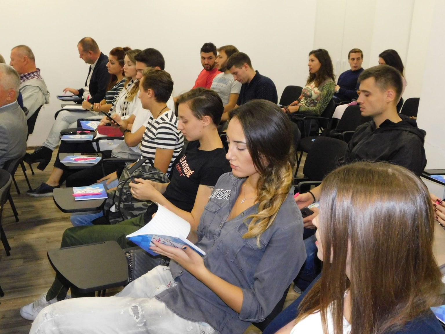 ПРОЈЕКАТ СТЕКНИ ПОСЛОВНЕ ВЕШТИНЕ И ПОКРЕНИ СВОЈ БИЗНИС