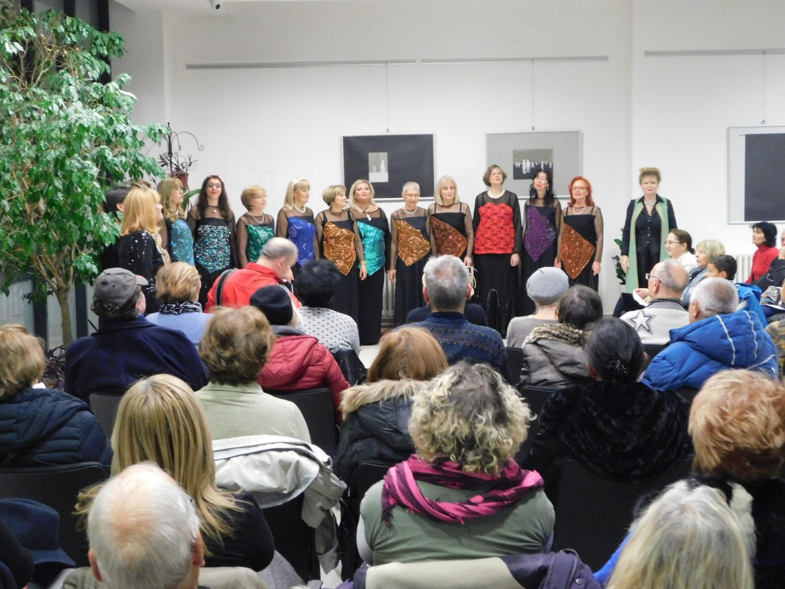 KONCERT ŽENSKE VOKALNE GRUPE – OGRLICA OD BISERA