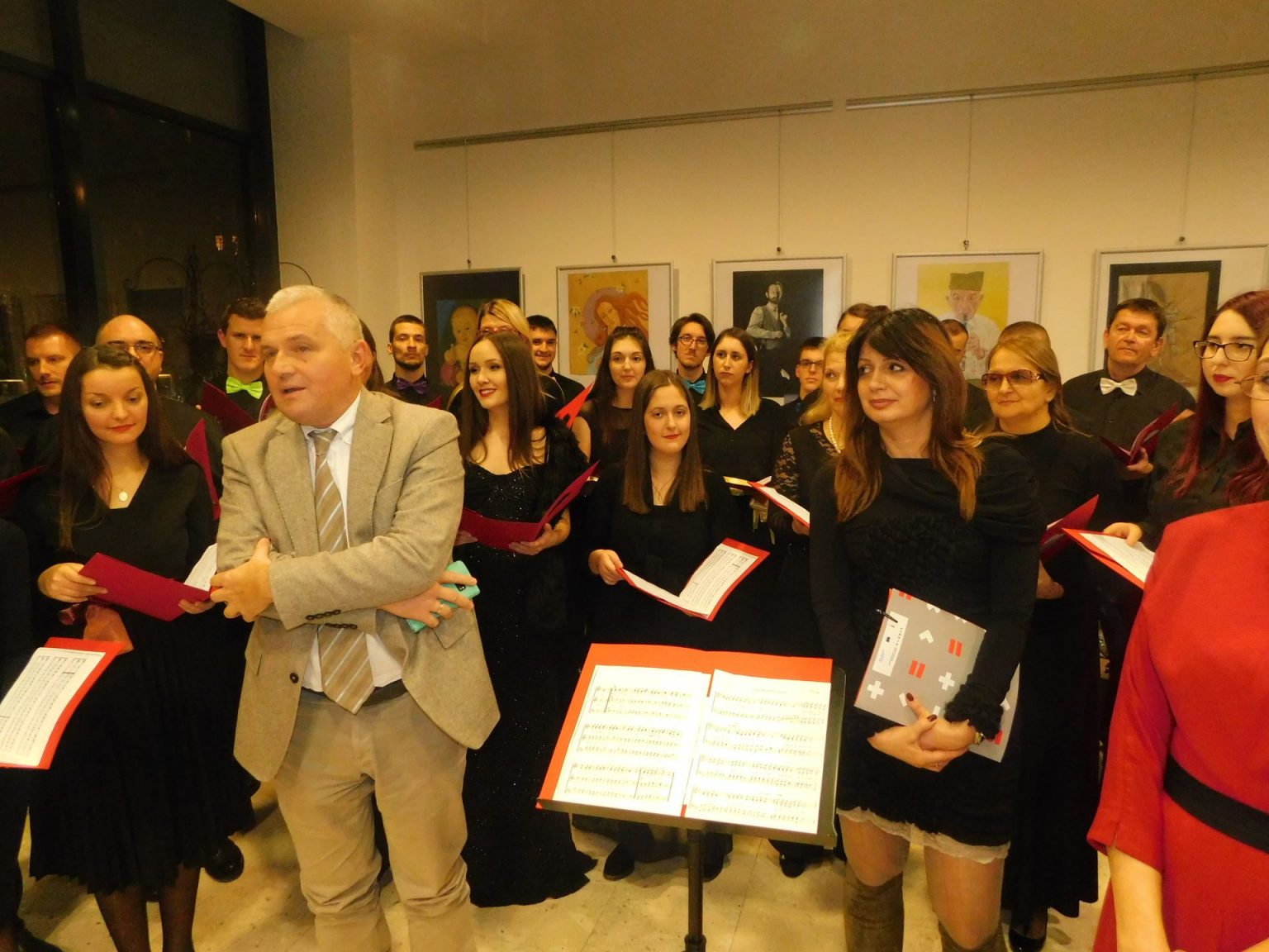 НОВОГОДИШЊИ КОНЦЕРТ ХОРА И СОЛИСТА ХРАМА СВЕТОГ САВЕ Novogodišnji koncert