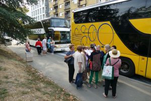 Ispraćaj penzionera na izlet