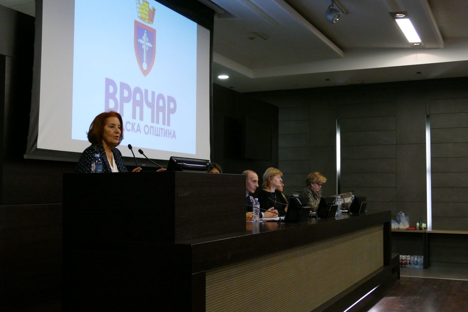 ТРИБИНА ПОСВЕЋЕНА БОРБИ ПРОТИВ НАСИЉА У ПОРОДИЦИ tribina zrtve nasilja