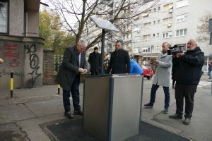 Na Vračaru postavljeni prvi kontejneri na karticu
