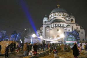 Otvorena praznična manifestacija "Božićno seoce kod Hrama Svetog Save