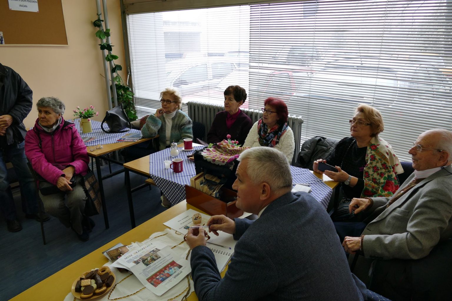 СУСРЕТ СА ВРАЧАРСКИМ ПЕНЗИОНЕРИМА Susret sa vračarskim penzionerima