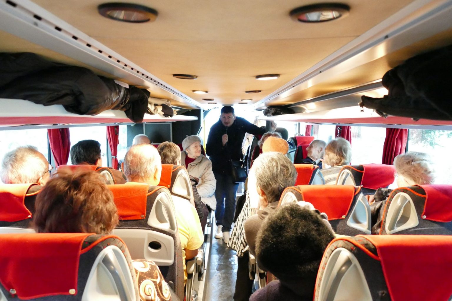 СЕНИОРИ УПОЗНАЈУ СРБИЈУ Seniori u obilasku Srbije