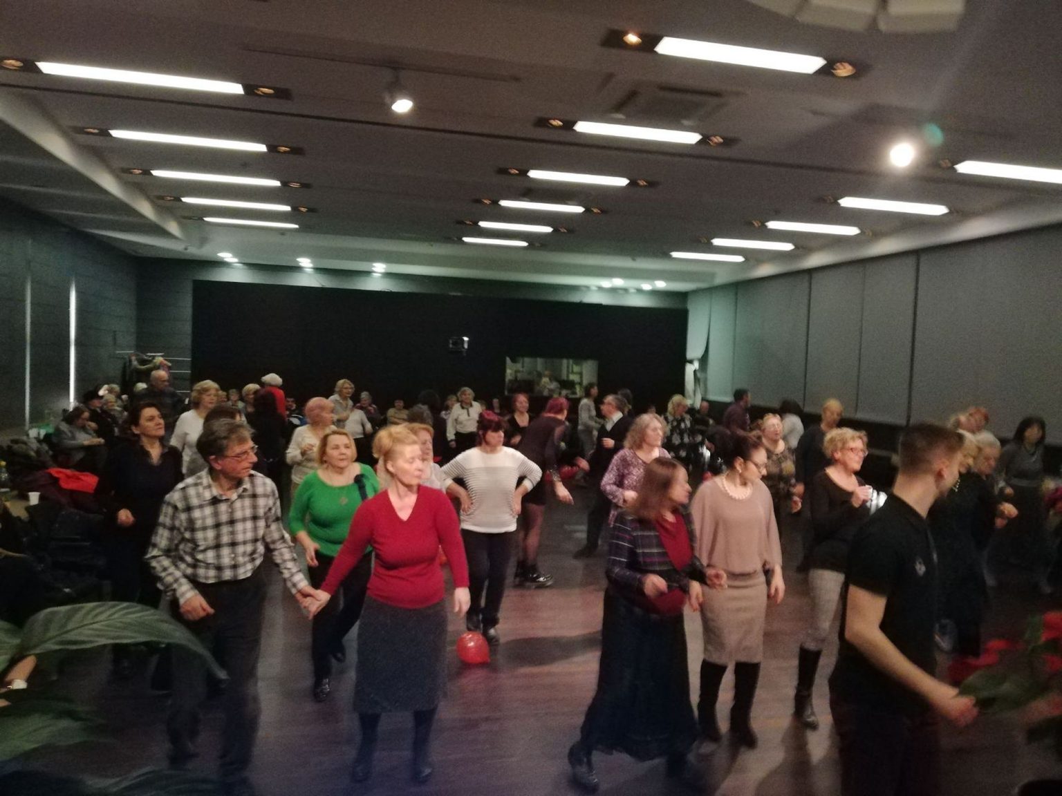 ИГРАНКА ЗА СВЕ ВРАЧАРСКЕ СЕНИОРЕ „К’О НЕКАД У ОСАМ“ Igranka "K'o nekad u osam"