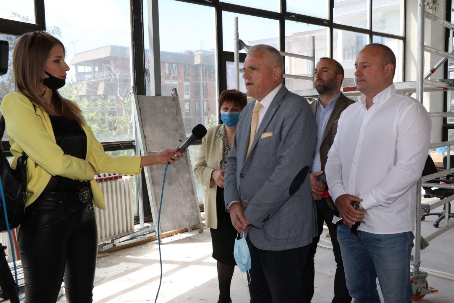 OBILAZAK RADOVA NA ADAPTICIJI I REKONSTRUKCIJI NOVOG VRTIĆA NA VRAČARU Obilazak radova