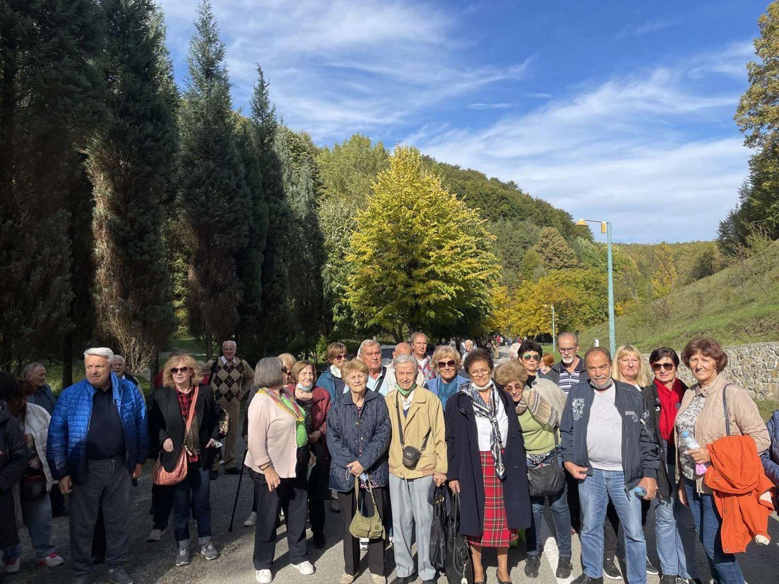 Сениори упознају Србију