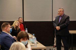 ХУМАНИТАРНА ИЗЛОЖБА СЛИКА ОСОБА СА ИНВАЛИДИТЕТОМ „СВУДА ЈЕ ЉУБАВ“