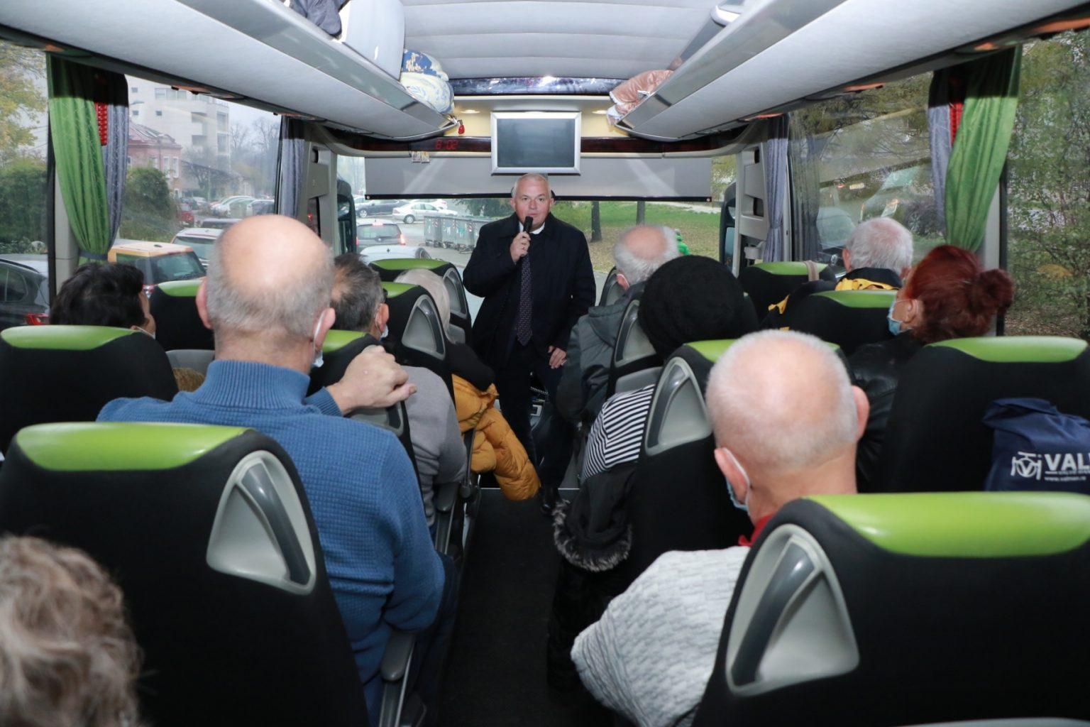 ДРУЖЕЊЕ СЕНИОРА НА ЈЕДНОДНЕВНОМ ИЗЛЕТУ izlet