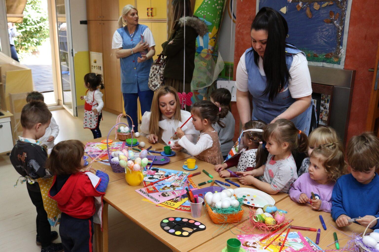 ПОЧЕЛА „ВАСКРШЊА ЧАРОЛИЈА“ НА ВРАЧАРУ