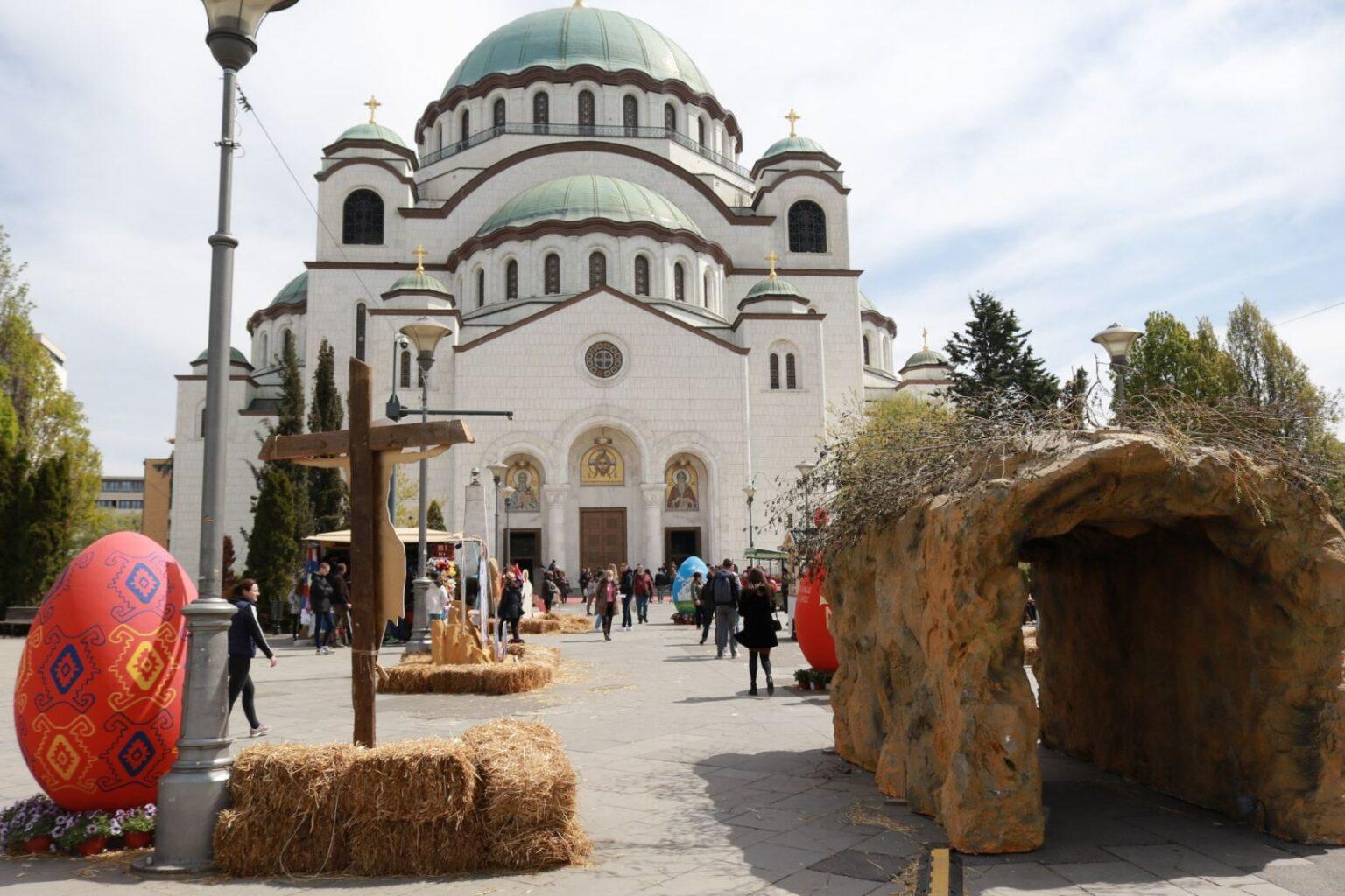 ВАСКРС КОД ХРАМА