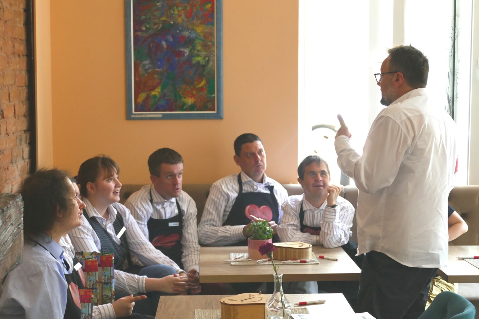 U KAFEU “ ZVUCI SRCA“ ODRŽANA OBUKA