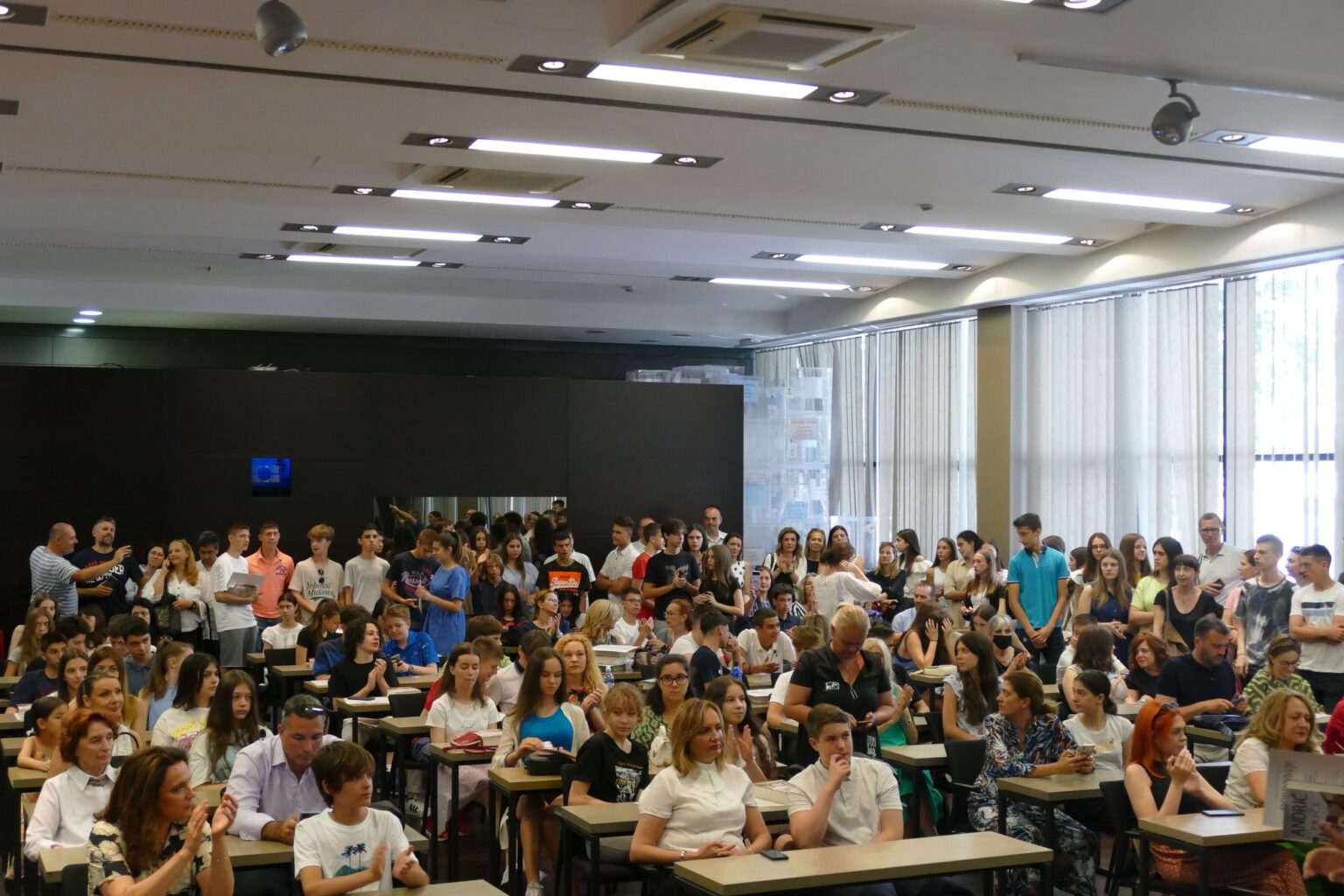 NAGRAĐENI VRAČARSKI VUKOVCI I ĐACI GENERACIJE