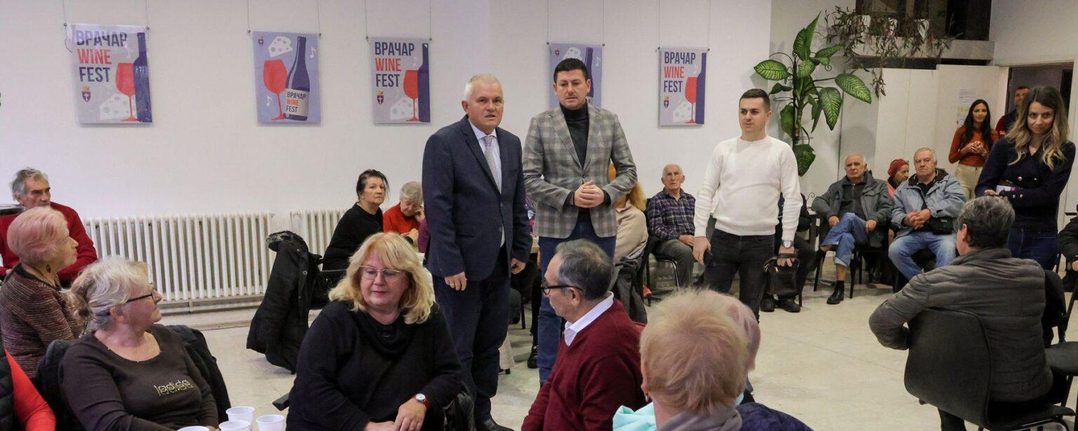 КАФЕ НОВИНАРНИЦА