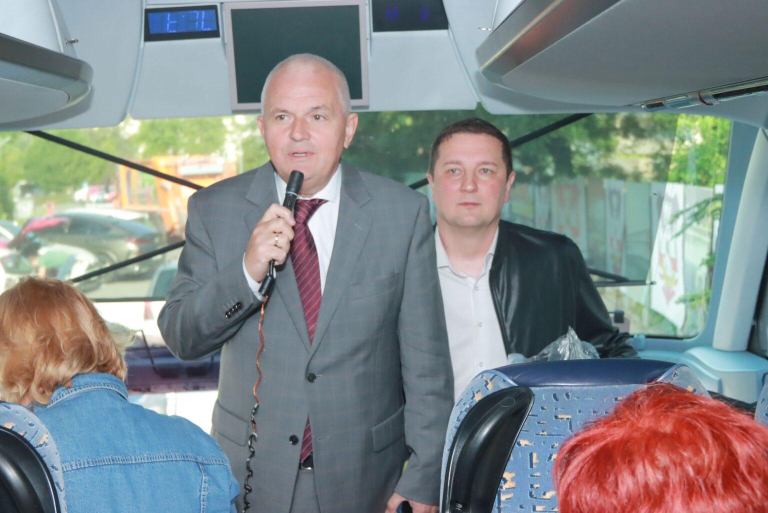 СЕНИОРИ У ОБИЛАСКУ ШУМАДИЈЕ