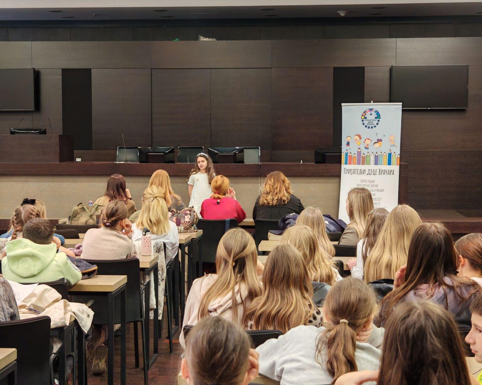 TAKMIČENJE NAJBOLJIH RECITATORA IZ ŠKOLA NA VRAČARU