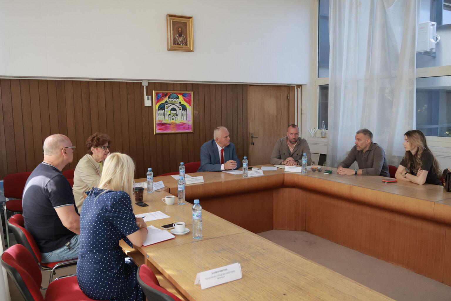 GRAĐANI VRAČARA NA PRIJEMU KOD PREDSEDNIKA OPŠTINE